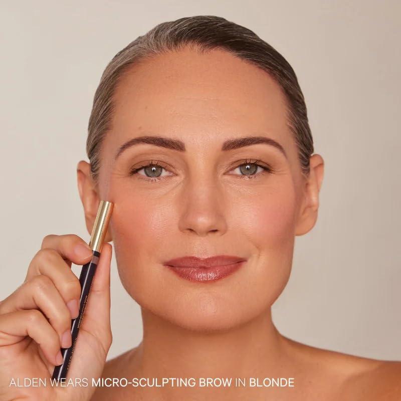 Kevyn Aucoin Kevyn Aucoin Micro-Sculpting Brow, Blonde color: A waterproof, superfine multi-tipped pen ideal for creating realistic brow hair strokes. Long wear, precise application, easy use. Make-up artist go to