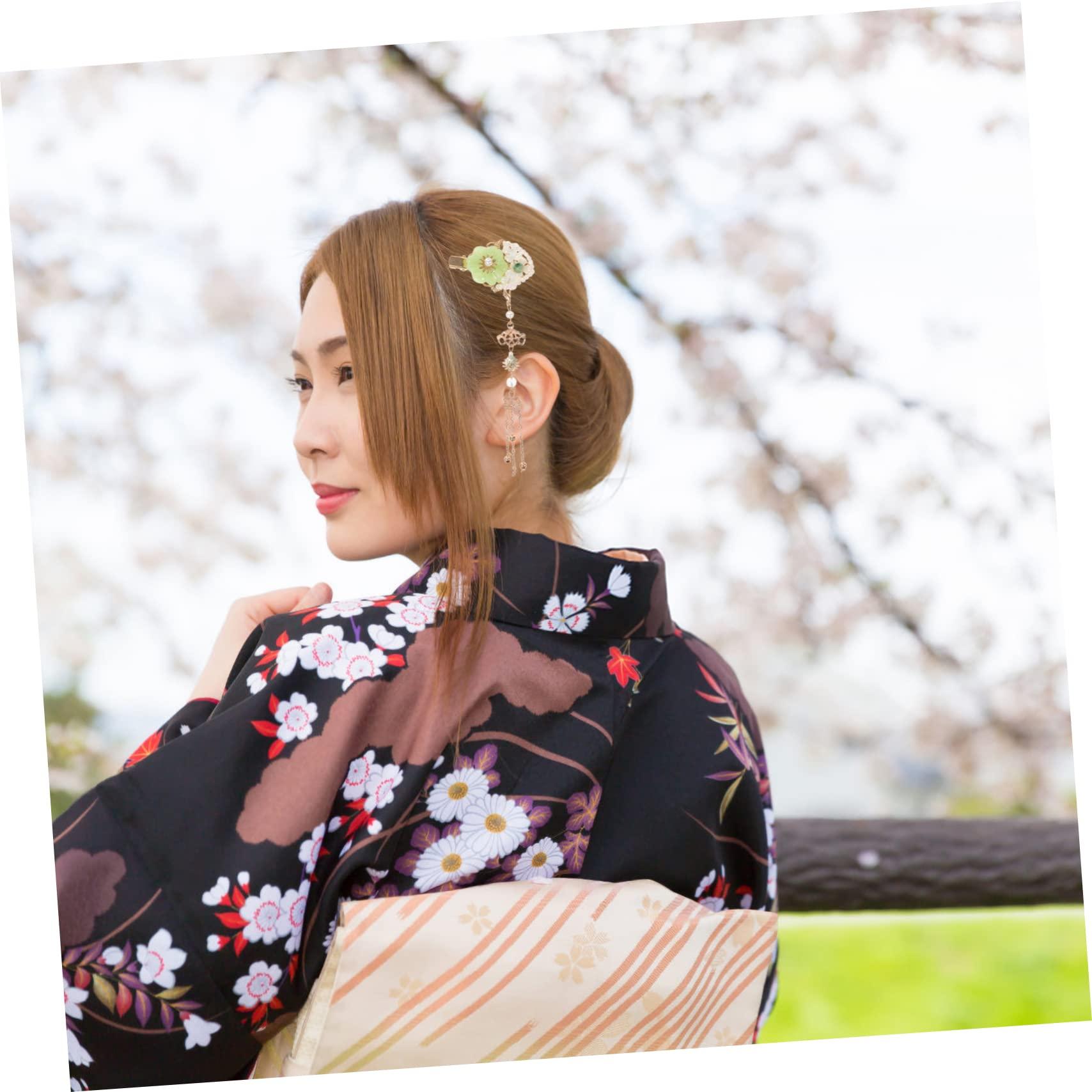 Coppertone Coppertone Glow with Shimmer Sunscreen Lotion SPF 50, Water Resistant Sunscreen, Broad Spectrum SPF 50 Sunscreen, 5 Fl Oz Bottle (Pack of 2)