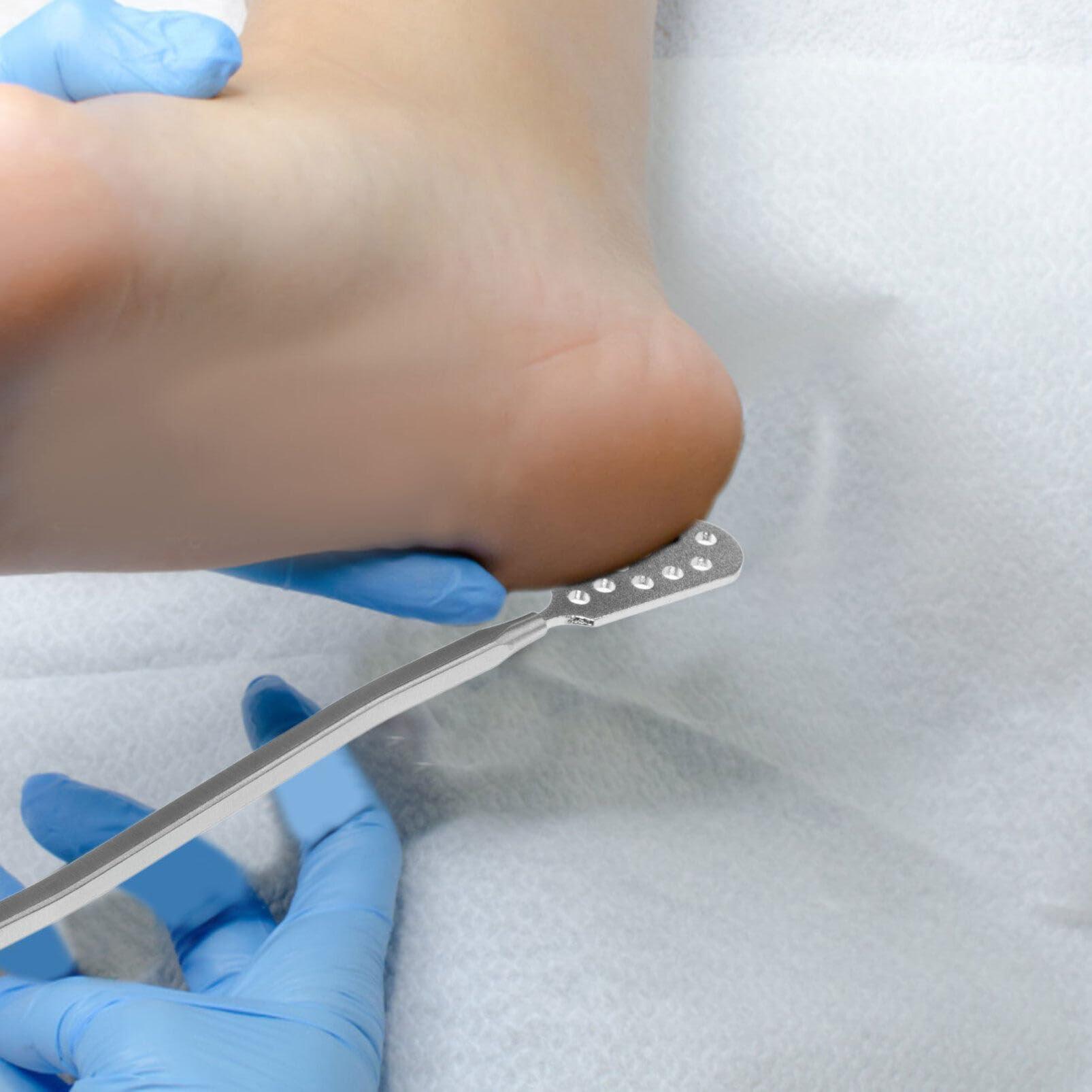 Beavorty Beavorty Stainless Steel Foot Scraper, Metal Foot File, Double Sided Foot File Remover Professional Foot Rasp Scrubber for Wet or Dry Skin Easy to Clean Pedicure Tool