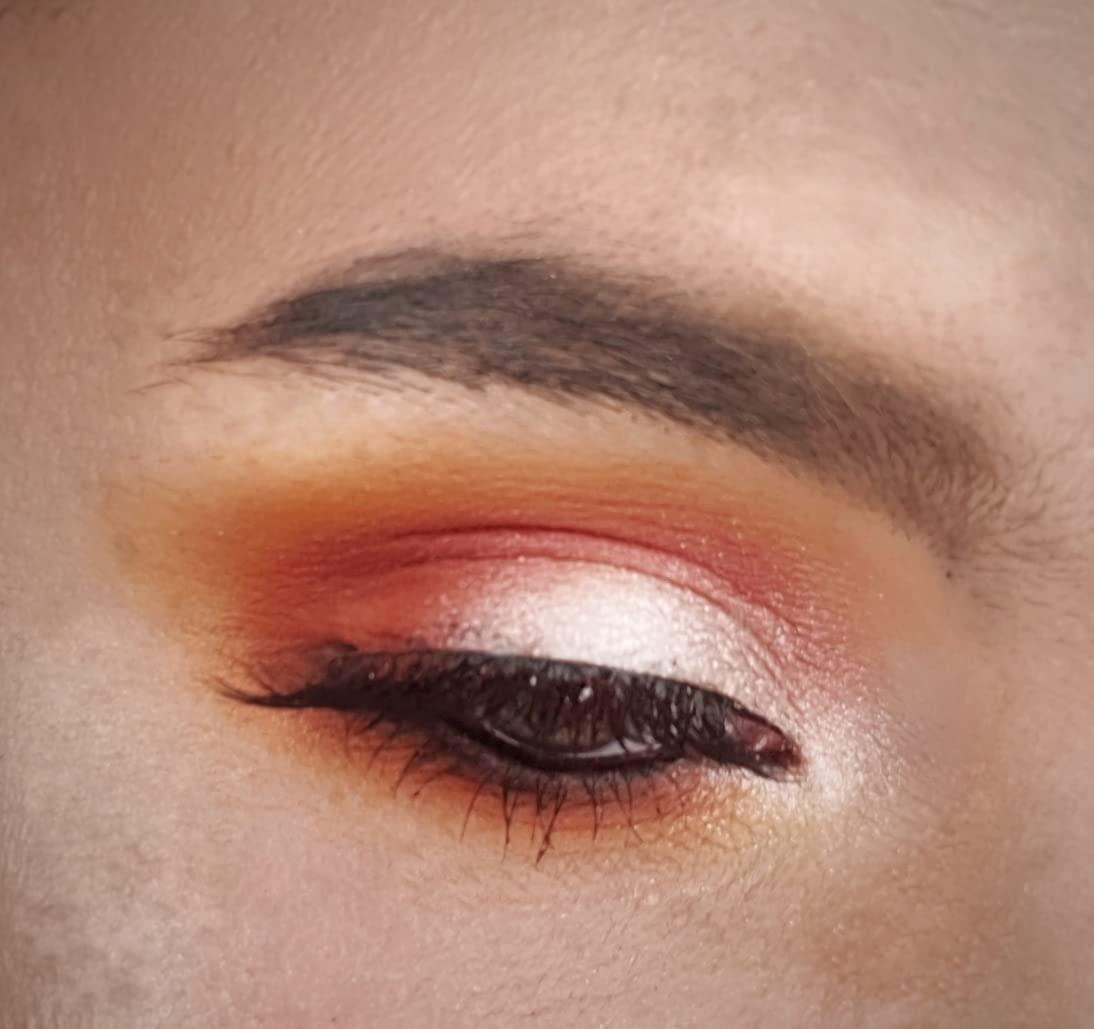 Makeup Revolution Revolution, Reloaded Eyeshadow Palette, Highly Pigmented, Matte & Shimmer Finishes, 15 Shades, Iconic 3.0, 0.58 Oz