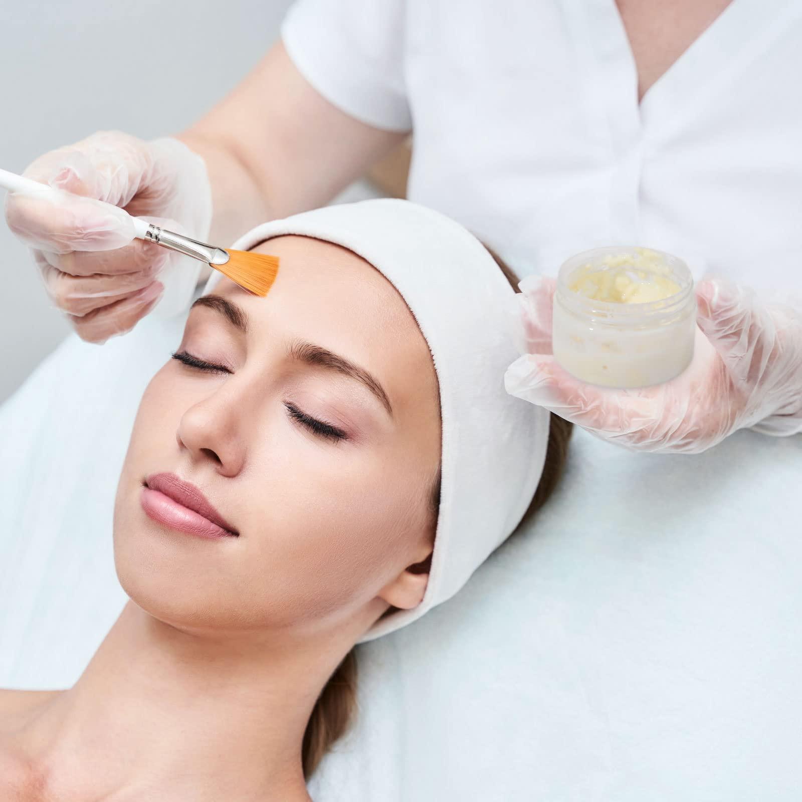 Patelai 4 Pieces Round Clear Wide-mouth Leak Proof Plastic Container Jars with Lids for Travel Storage Makeup Beauty Products Face Creams Oils Salves Ointments DIY Slime Making or Others (Gold, 4 Ounce)