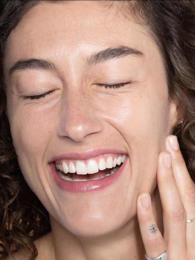 ILIA ILIA - Super Serum Skin Tint SPF 40 | Non-Comedogenic, Vegan, LIghtweight to Help Against Blue Light, + Pollution while Hydrating, Smoothing, + Refining (Diaz ST7, 1 fl oz | 30 ml)