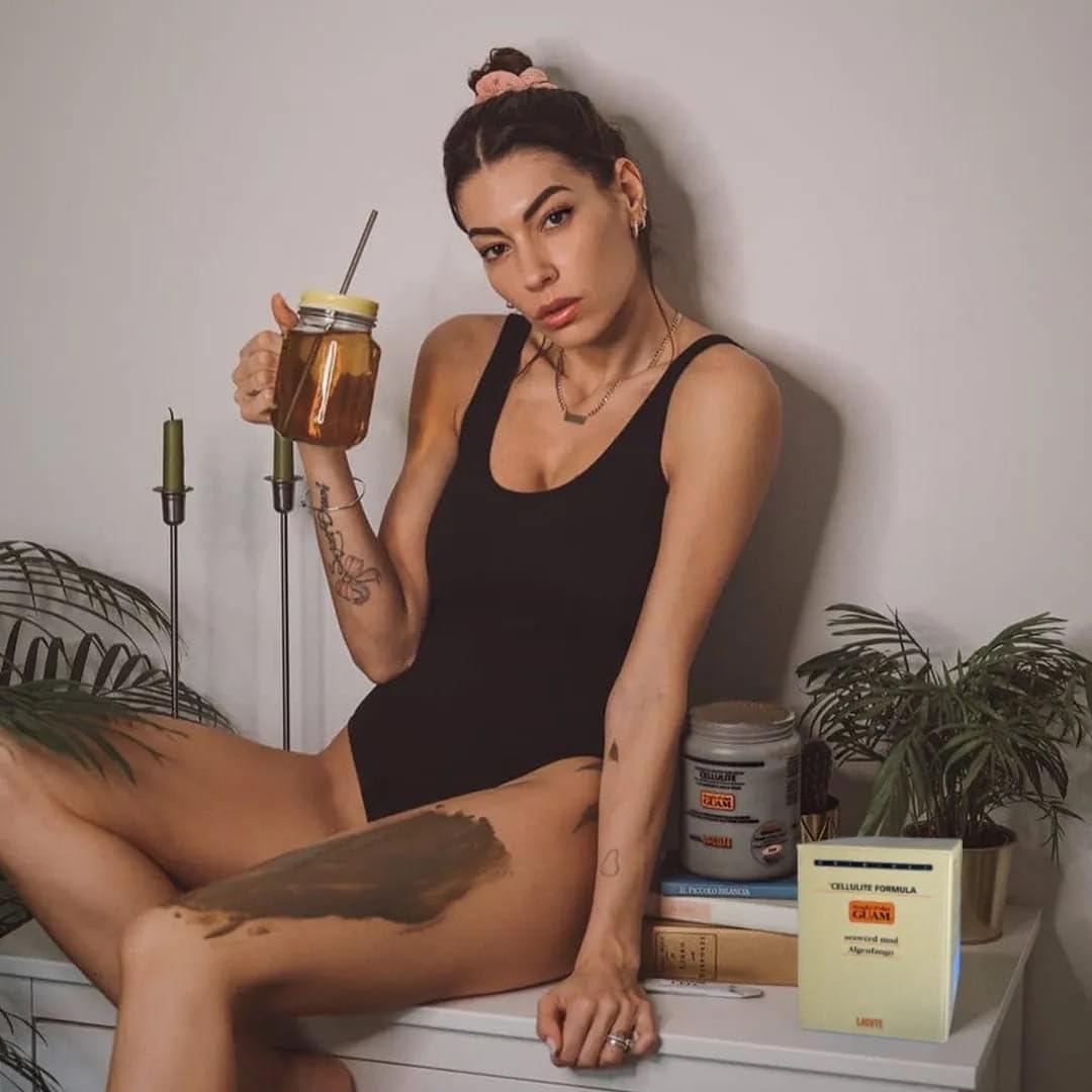 Guam GUAM Anti-cellulite Infrared Body Wrap, Hot Seaweed Body Wraps for Cellulite, Original Formula with FIR, Professional Cellulite Removal Treatment, Skin Tightening Body Mud, 1.1LB