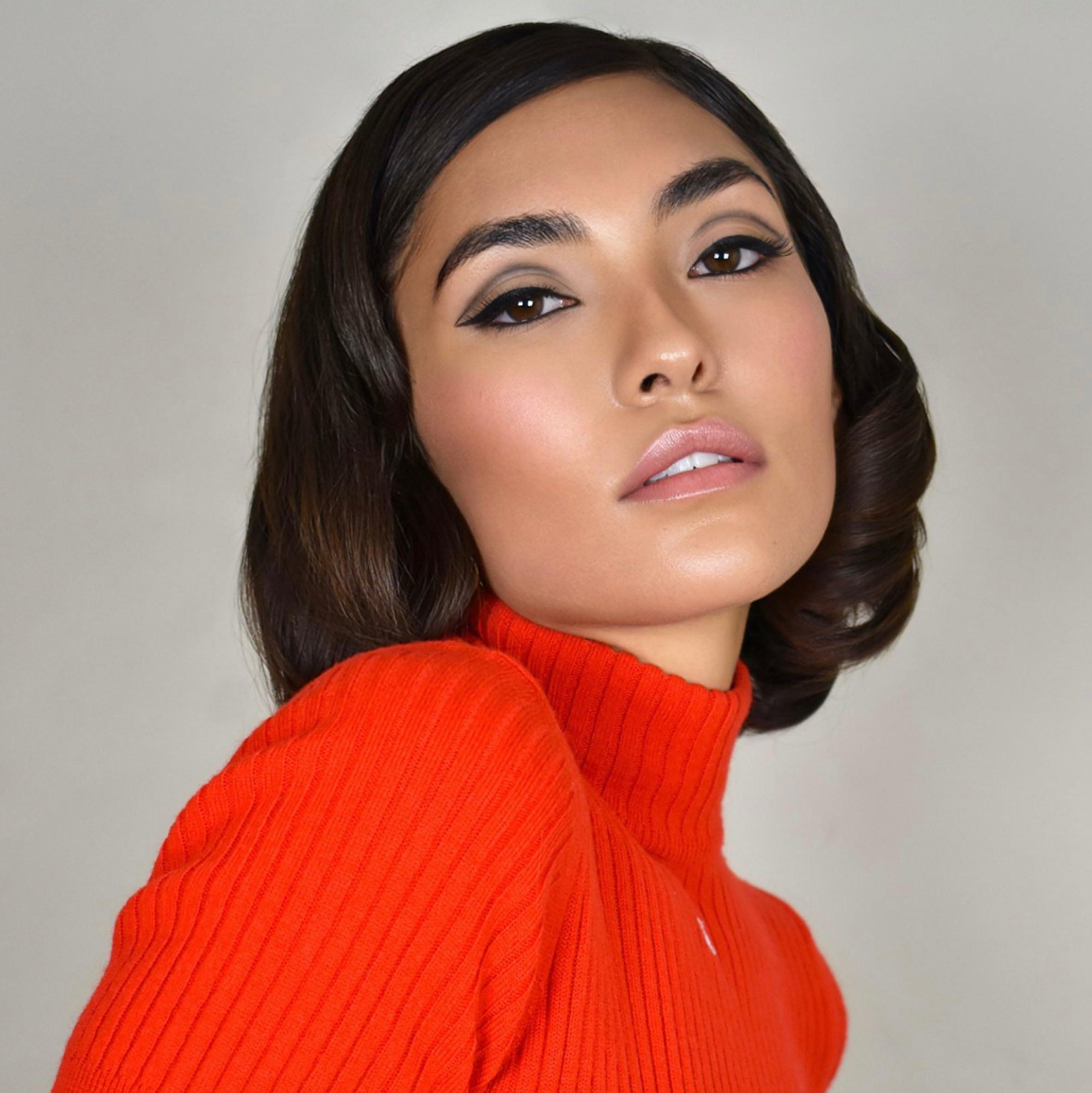 Le Metier De Beaute MTIER Precision Liquid Eyeliner for Effortless Definition (Noir)