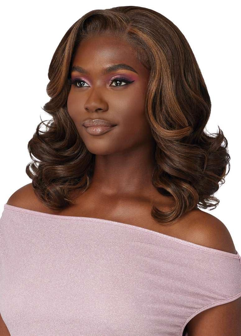 Outre Outre Lace Front Wig - Perfect Hair Line 13X4 - Swoop Series - Swoop 6 (GINGER SPICE)