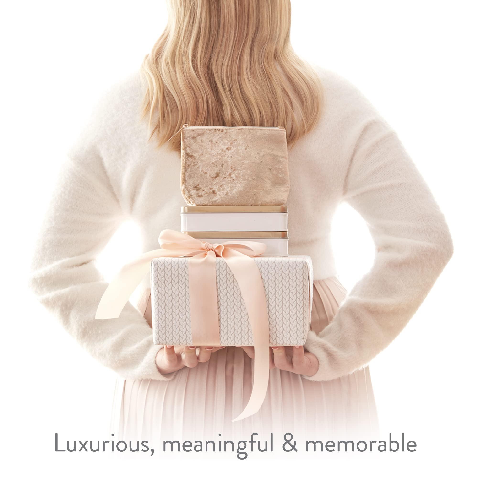 Thymes Thymes Perfumed Travel Set and Beauty Bag - Contains Body Wash, Body Lotion & Hand Cream - Goldleaf