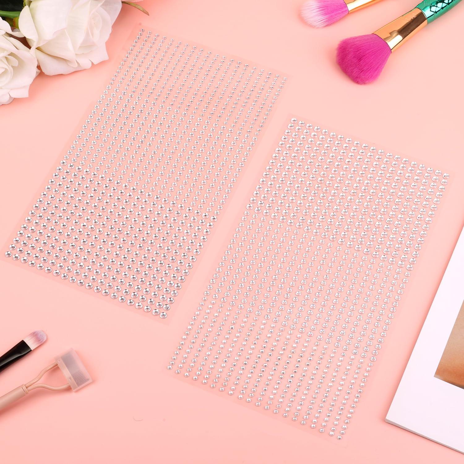 XIHIRCD 1800pcs Face Gemstones, Self-Adhesive Face Rhinestones Acrylic Face Diamonds Makeup Eye Gems Face Stickers Facial Gems Temporary Face Stickers for Women Girls Face Eye Body (Silver)