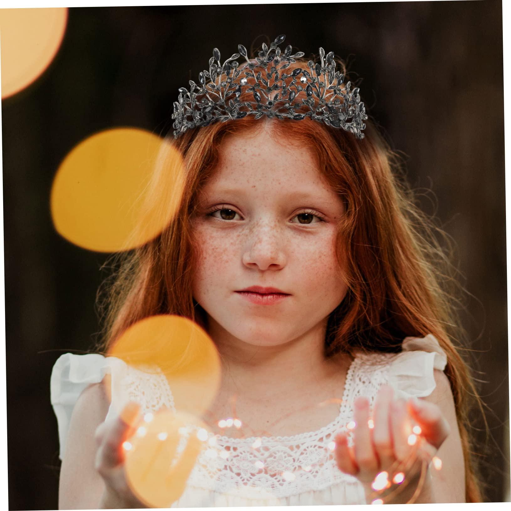 Lumene Lumene Color Correcting CC Cream - Lightweight Foundation - Medium Coverage - Redness Reducing Face Makeup for Glowing Complexion - Vegan Formula + Suitable for All Skin Types - Ultra Light (1 fl oz)