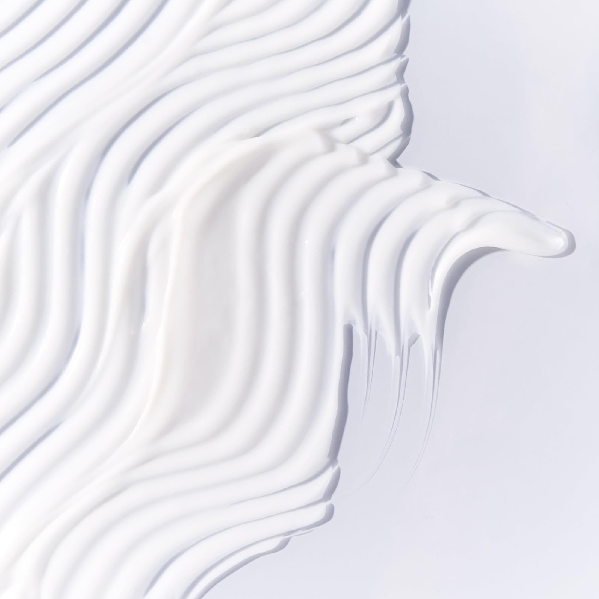 Tata Harper Tata Harper Water-Lock Moisturizer, Lightweight Gel Cream, Lightweight Moisturizer for Instantly Smooth Skin, Natural Skincare, Natural Face Cream, 50ml Refill Pod