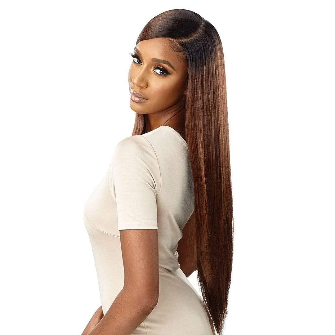 Outre Outre Lace Wigs Sleeklay Part Deep C Lace Part Flat Lace Finish DARBY (DR2/CINSP)