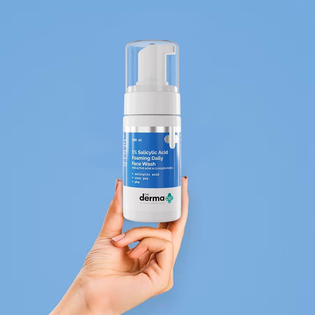 The Derma Co The Derma Co 1% Salicylic Acid Foaming Face Wash for Active Acne & Clogged Pores | Gently Cleanses & Exfoliates | Fights Acne | Suits Oily, Acne Prone Skin | 3.38 Fl Oz/100ml