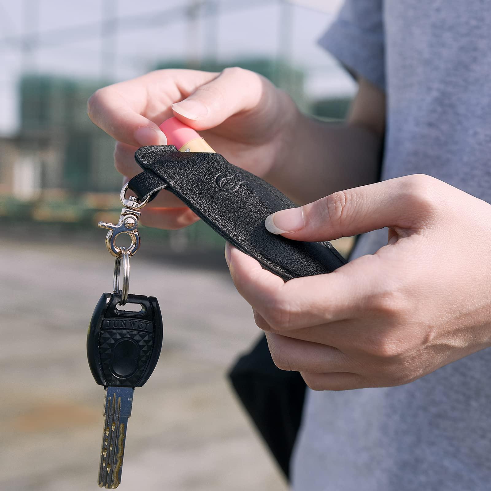 Beautyflier Beautyflier Clip-on Chapstick Sleeves, Soft Leather Keychain Lipstick Holder Chapstick Pouch Lip Balm Holder Travel Accessories