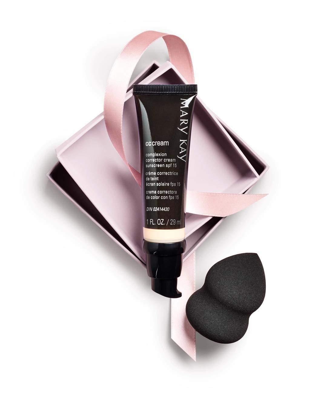 Mary Kay Mary Kay CC Cream Light to Medium - All Skin Types Moisturizer with SPF 15 (Original Version)