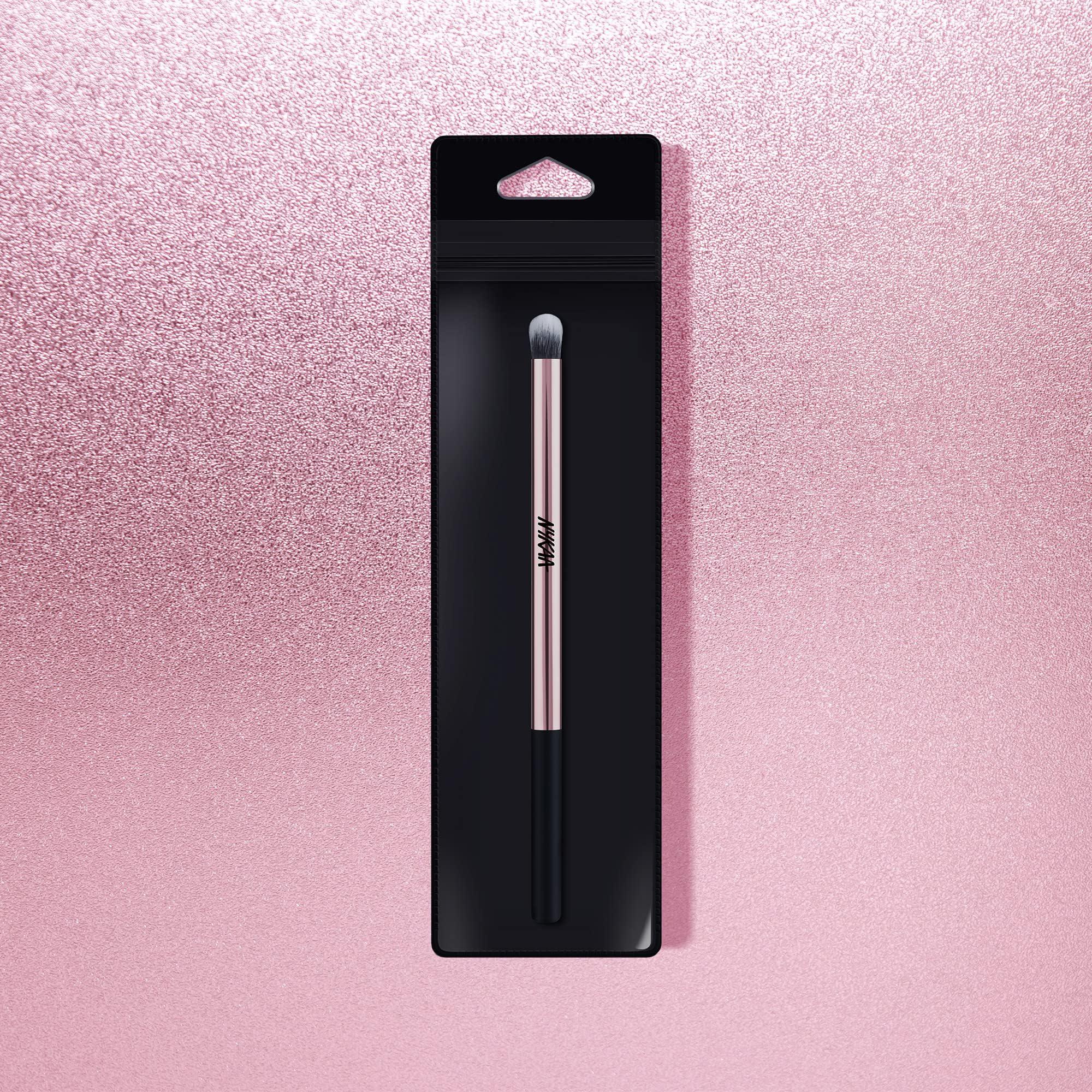 NYKAA Nykaa Cosmetics BlendPro Eyeshadow Blending Brush - Face Makeup Brush for Quick Coverage - Soft Bristles Ideal for Cream and Liquid Formulas - 1 pc