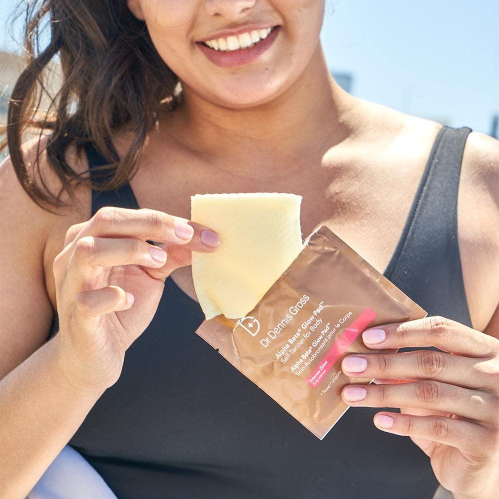 Dr Dennis Gross Dr. Dennis Gross Alpha Beta Glow Pad Intense Glow for Face: for Dull Skin Lacking Radiance & Glow, (20 Towelettes)