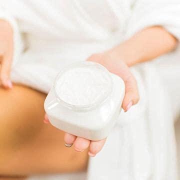 Nectar Bath Treats Shea Body Butter, Body Cream, Hydrating Moisturizer with Pure Shea Butter, Provides Ultimate Nourishment & Hydration, Avocado and Apricot Kernel Oil, 8oz (Fruit Smoothie)