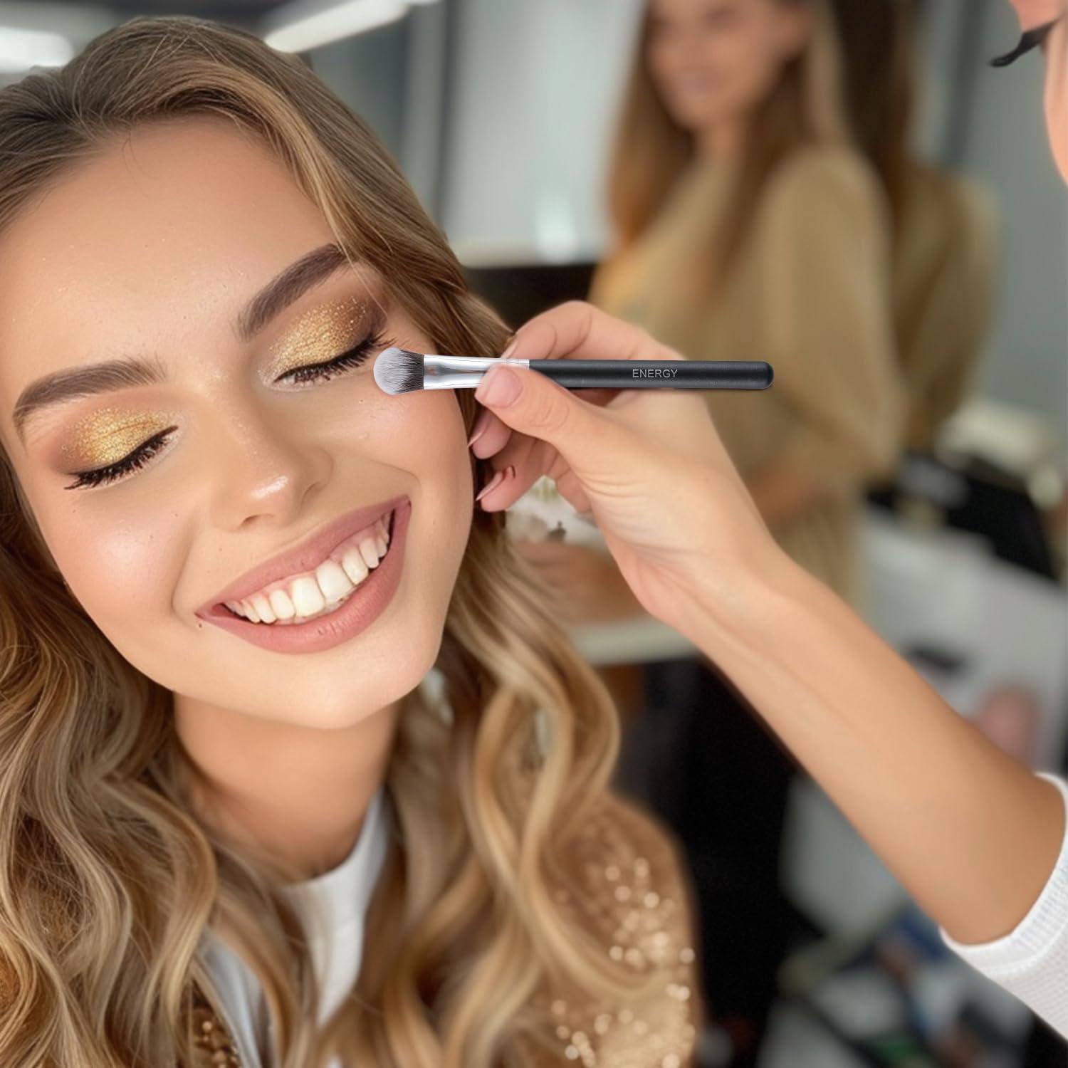 ENERGY ENERGY Kitten Paw Concealer Brush Set 273/370s