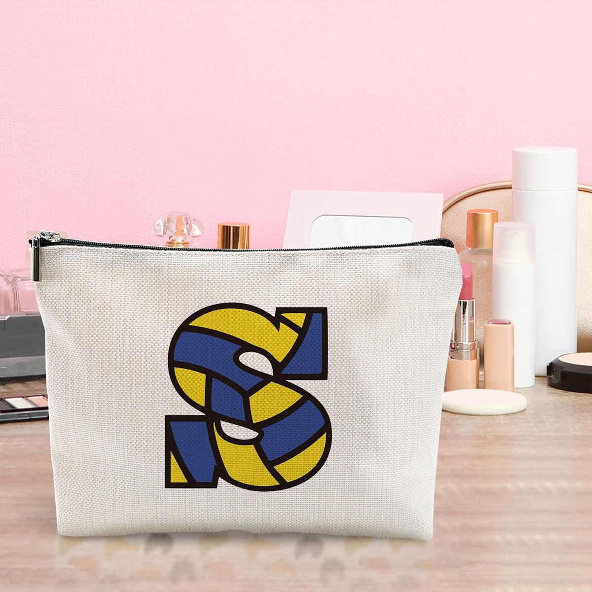 LONGXIN LONGXIN Volleyball Gifts Initial A-Z Personalized Makeup Bag Monogrammed Cosmetic Bags Toiletry Pouch Volleyball Lovers Gifts for Teen Girls Women Friends Coach Players Volleyball Team Gifts (S)
