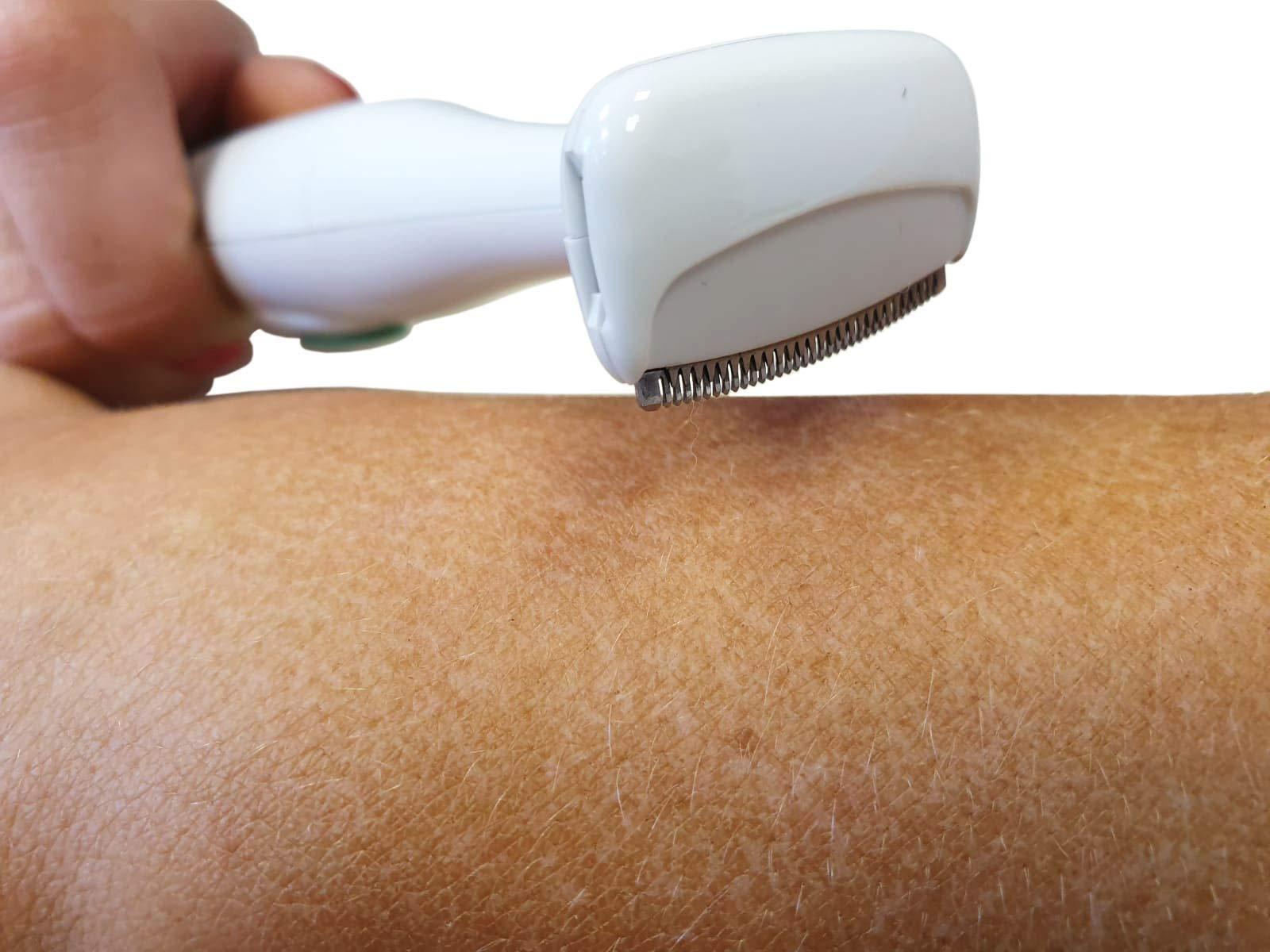 CLEANCUT Cleancut T-Shape Personal Shaver for Men and Women, Pubic Hair Trimmer for Intimate Areas, Cordless, Designed for Full Body Grooming  Made in Japan