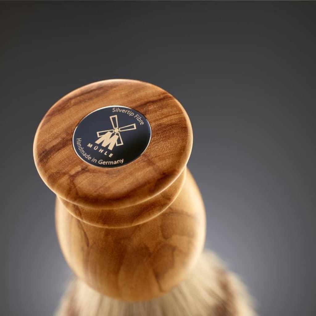 M MÜHLE MÜHLE Classic Olive Wood X-Large Silvertip Fiber Shaving Brush - Synthetic Luxury Shave Brush for Men, Rich Lather