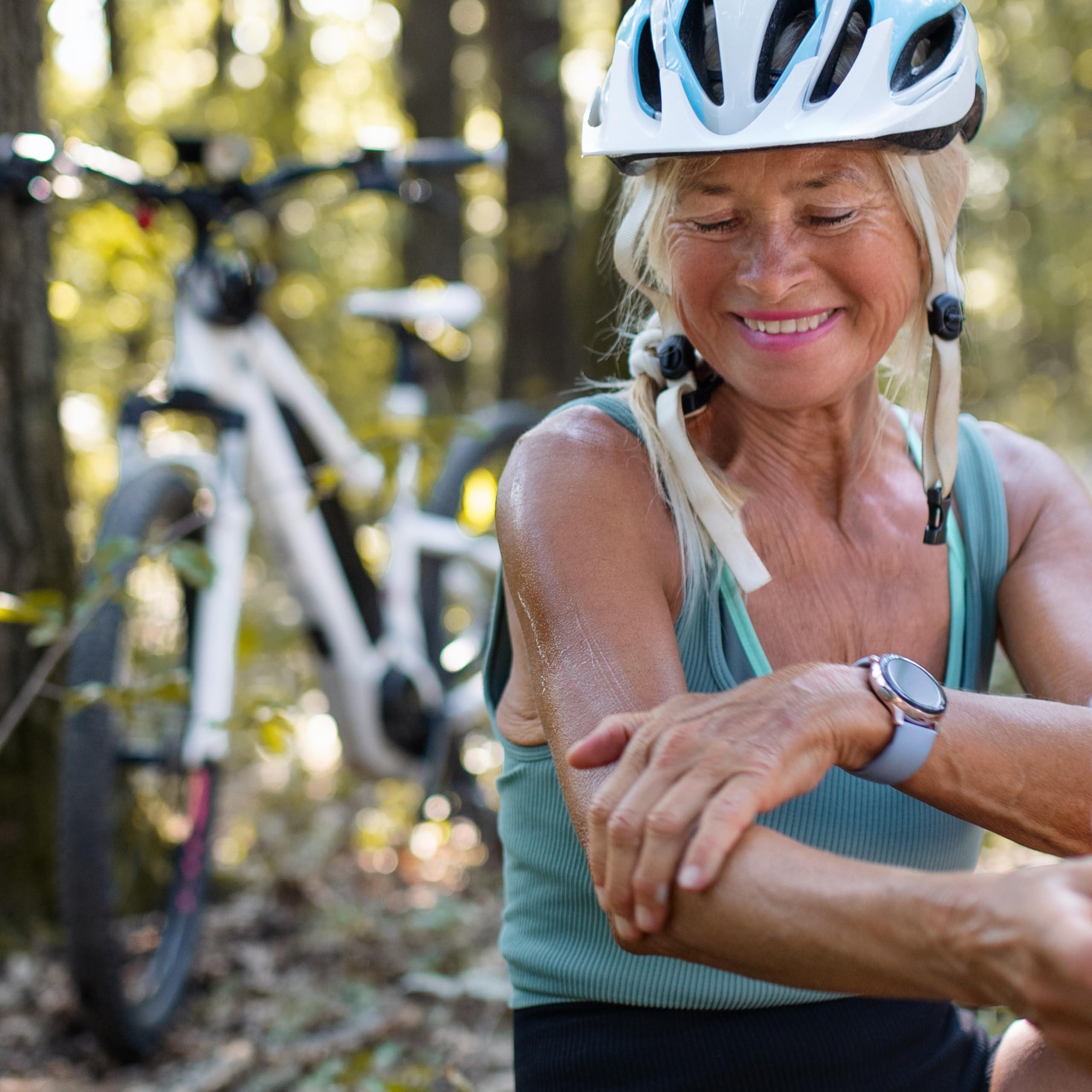 BLUE LIZARD BLUE LIZARD Sport Mineral Sunscreen Spray SPF 50+, Dermatologist-Recommended Brand, Broad-Spectrum UVA/UVB Protection, Water-Resistant, Zinc Oxide Formula, Vegan, 5 fl oz (Pack of 2)