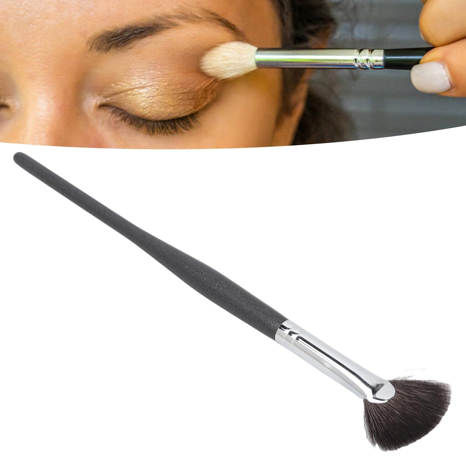 YUSHANCHENG Fan Brush Makeup Fan Highlighter Brush Soft Bristles for Delicate Makeup and Three Dimensional Smudging Applicable Scene