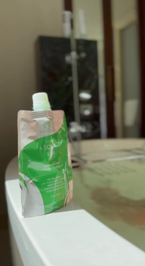 Xiaomoxuan Xiaomoxuan Scalp Scrub Shampoo for All Hair Types, Scalp Exfoliator Scrub and Cleansing Shampoo Build-Up Remover for Scalp Treatment, 250-ml