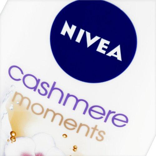 NIVEA NIVEA Cashmere & Cotton Oil Shower Gel (250ml), Body Wash with Vitamin C, E, and Precious Oils, Protects Skin from Drying Out and Leaves it Touchably Smooth