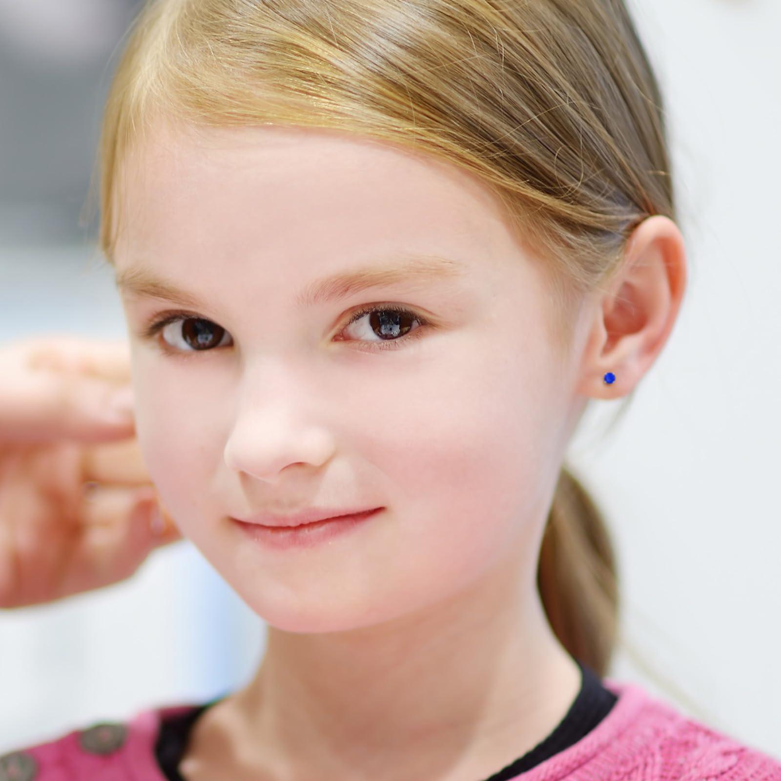 SugarTang SugarTang Ear Piercing Kit, Disposable Ear Piercing Gun Kit, 316L Surgical Stainless Steel 4mm Prong Set Cubic Zirconia Stud, At Home Self Ear Piercer Kit with Birthstone Earrings Stud (Sapphire)