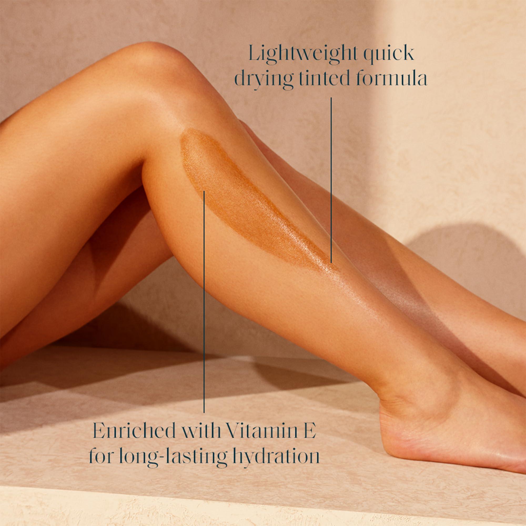 St.Tropez St.Tropez Self Tan Classic Bronzing Mousse, Original Fake Tan, Streak-Free Finish, Develops in 4-8 hours, Vegan, Natural & Cruelty Free, 4 Fl Oz