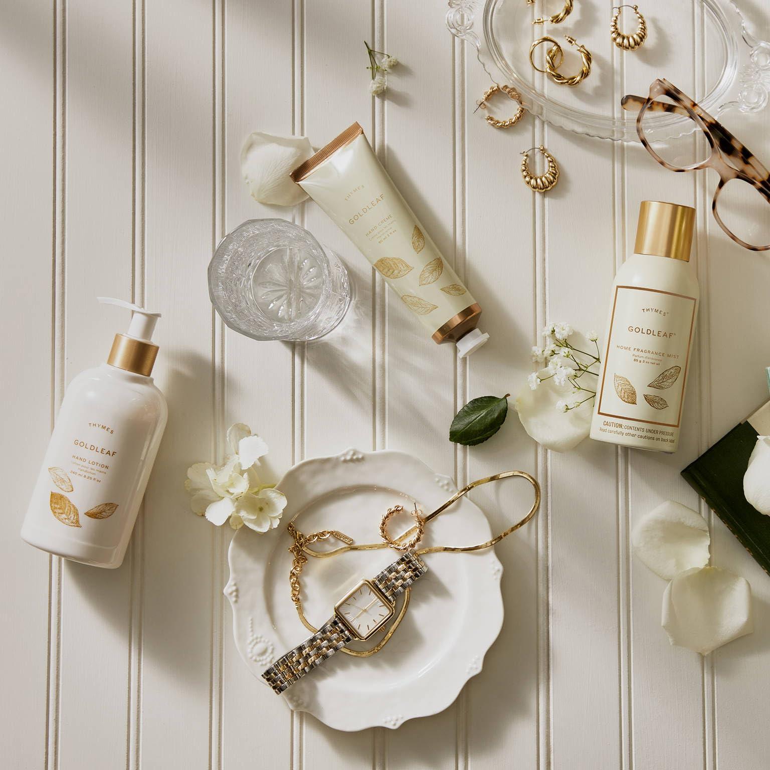 Thymes Thymes Moisturizing Body Wash with Pump - Body Soap - Bath Products - Skin Care - Liquid Soap with Notes of Jasmine, Rose, Hyacinth, Creamy lily of the Valley, & Oak Moss (Goldleaf, 9.25 fl oz)