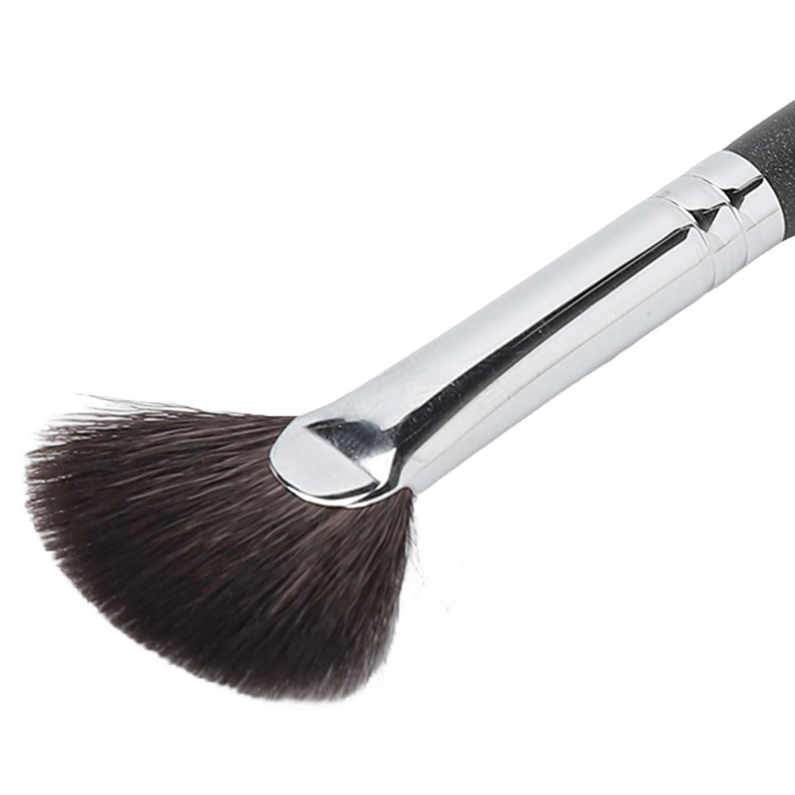 YUSHANCHENG Fan Brush Makeup Fan Highlighter Brush Soft Bristles for Delicate Makeup and Three Dimensional Smudging Applicable Scene