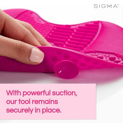 Sigma Beauty Sigma Beauty Makeup Brush Cleaner Mat  Sigma Spa Express Silicone Makeup Brush Cleaning Mat with Suction Cups for Cleaning Makeup Brushes, Compact Design Fit for Any Travel Makeup Kit (Pink)