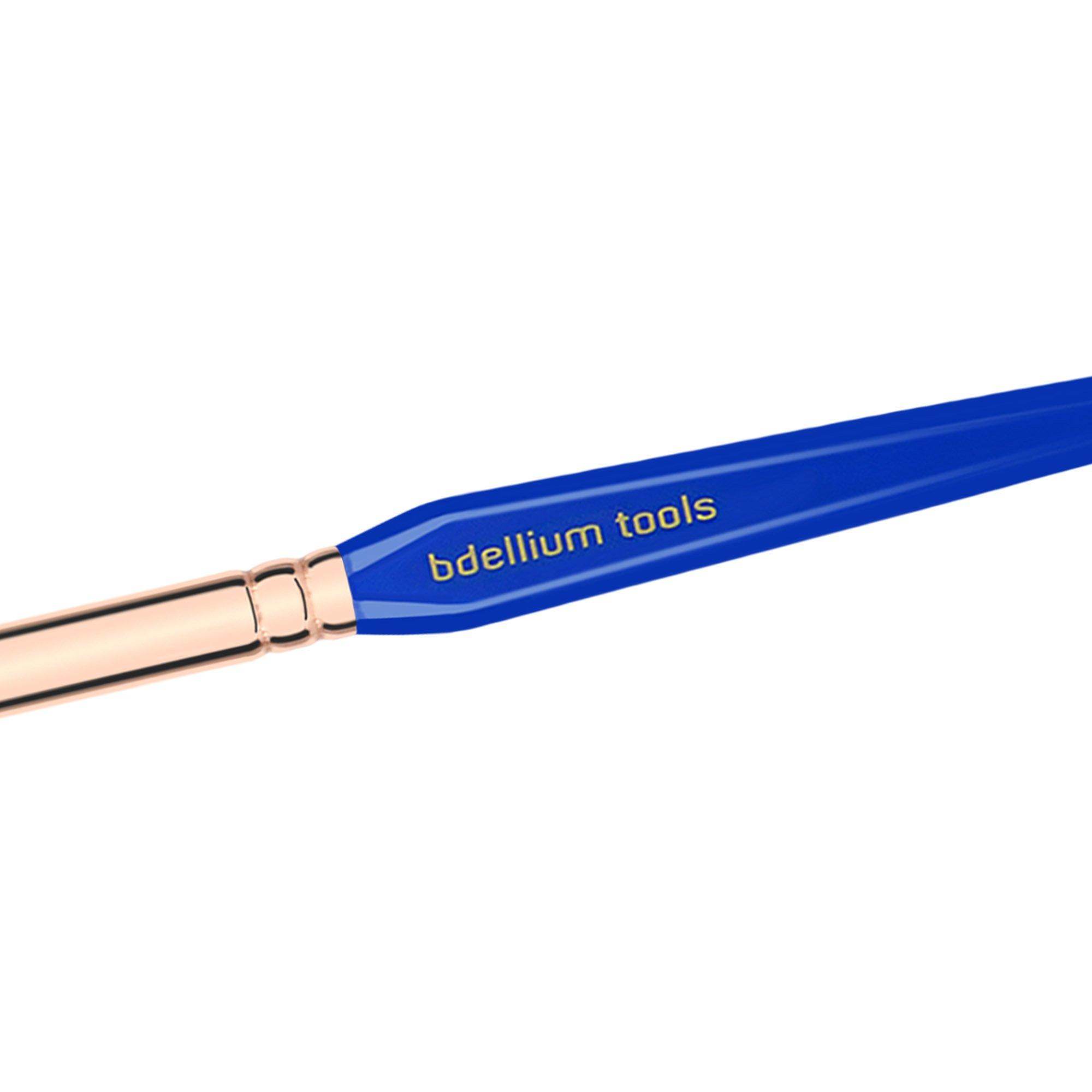 BDELLIUM TOOLS Bdellium Tools Professional Makeup Brush - Golden Triangle 767 Round Blender - With All Vegan and Soft Synthetic Fibers, For Blending & Smoothing (Blue, 1pc)