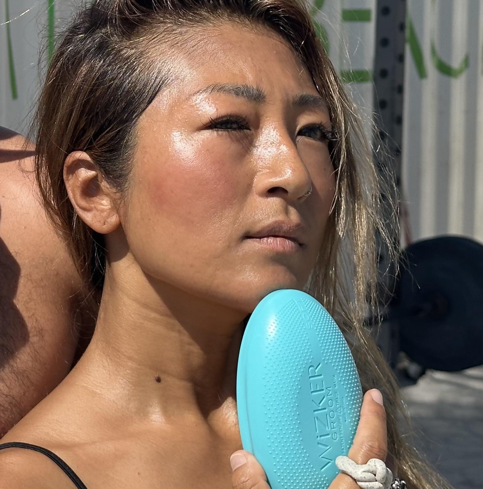 WIZKER WIZKER Premium Ingrown Hair Exfoliating Brush, Couple\'s Edition: Prevents Razor Bumps, Shave, Laser, Wax, Epilation, Dermaplaning Waterproof, Mold Resistant