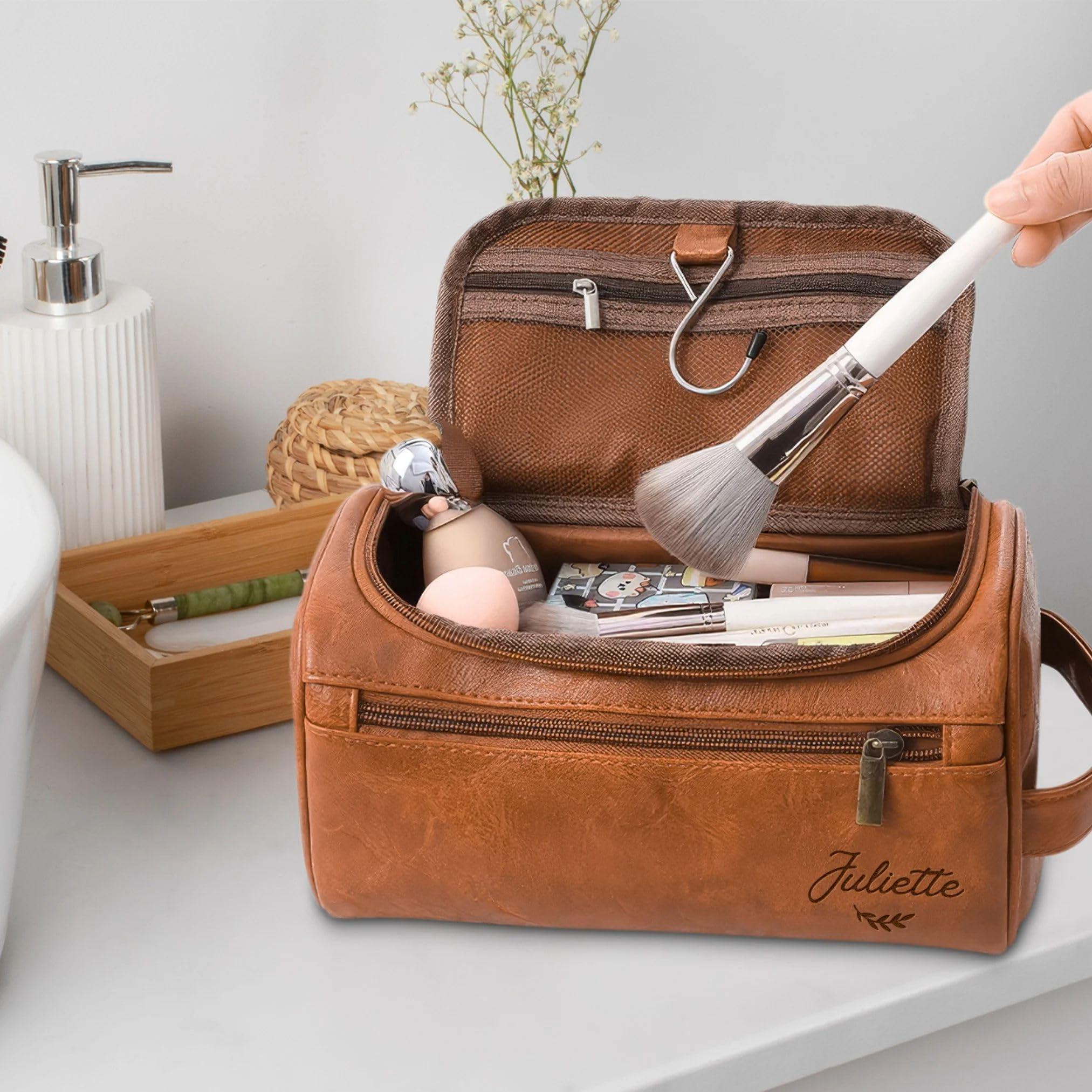 BOWIPOR BOWIPOR Personalized Toiletry Bag,Groomsman Gift,Engraved Dopp Kit,Custom Leather Travel Bag,Best Man Gift,Men\'s Leather Accessory