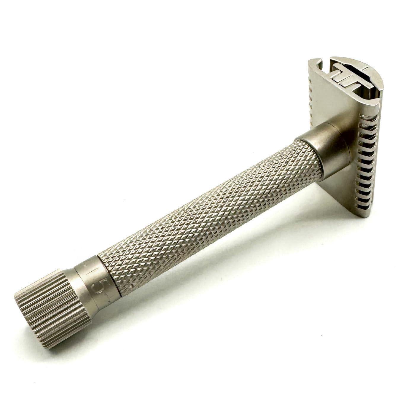 Parker Safety Razor The Parker Variant OPEN COMB - ADJUSTABLE Double Edge Safety Razor, Customize your Shave with a Turn of the Dial from Mild to Aggressive - 5 Blades Included (SATIN CHROME)