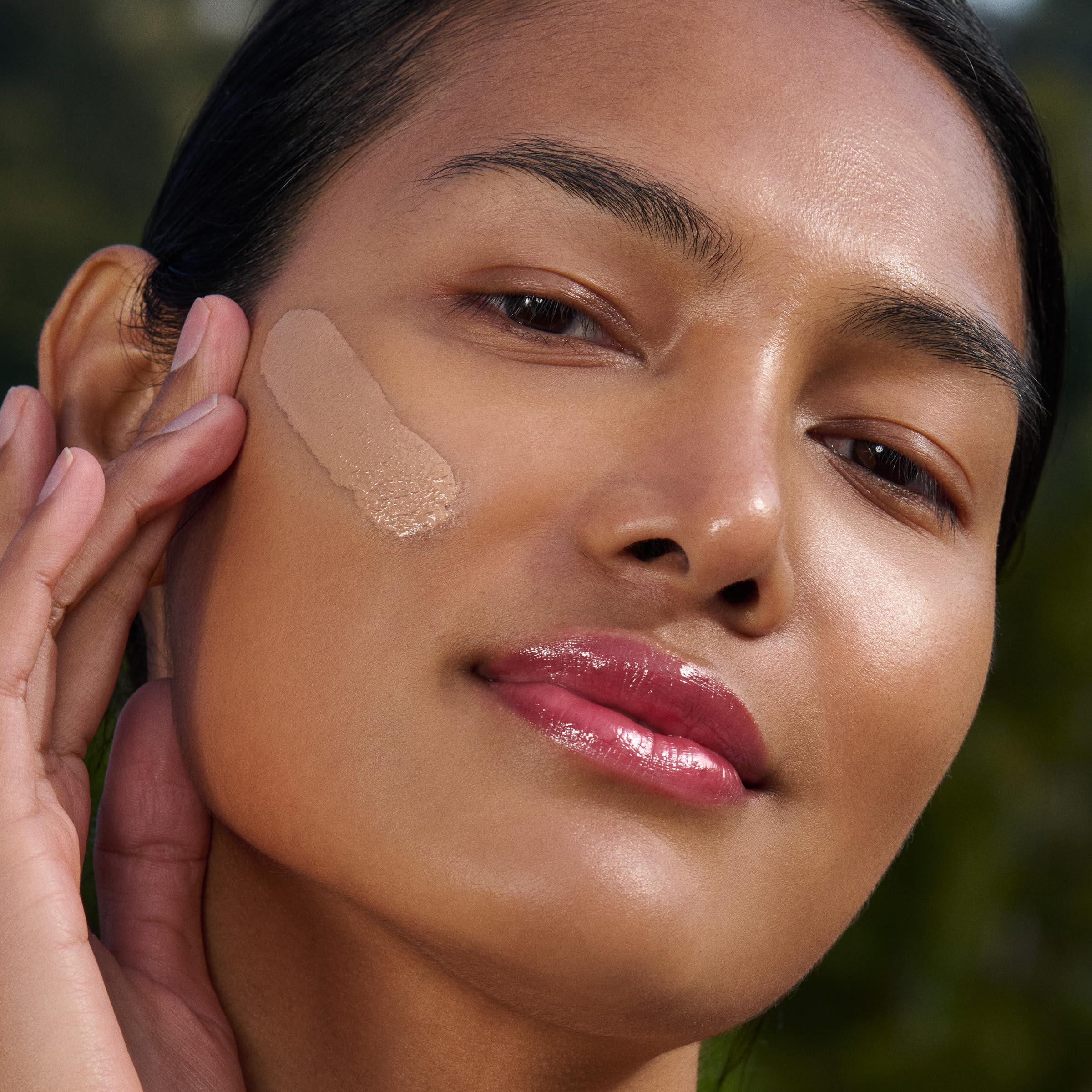 Clarins Clarins NEW UV Plus Anti-Pollution, Broad Spectrum SPF 50 Tinted Face Sunscreen | Sheer Finish | Lightweight and Oil-Free | Triple Protection From UVA/UVB Rays, Free Radicals and Pollutants