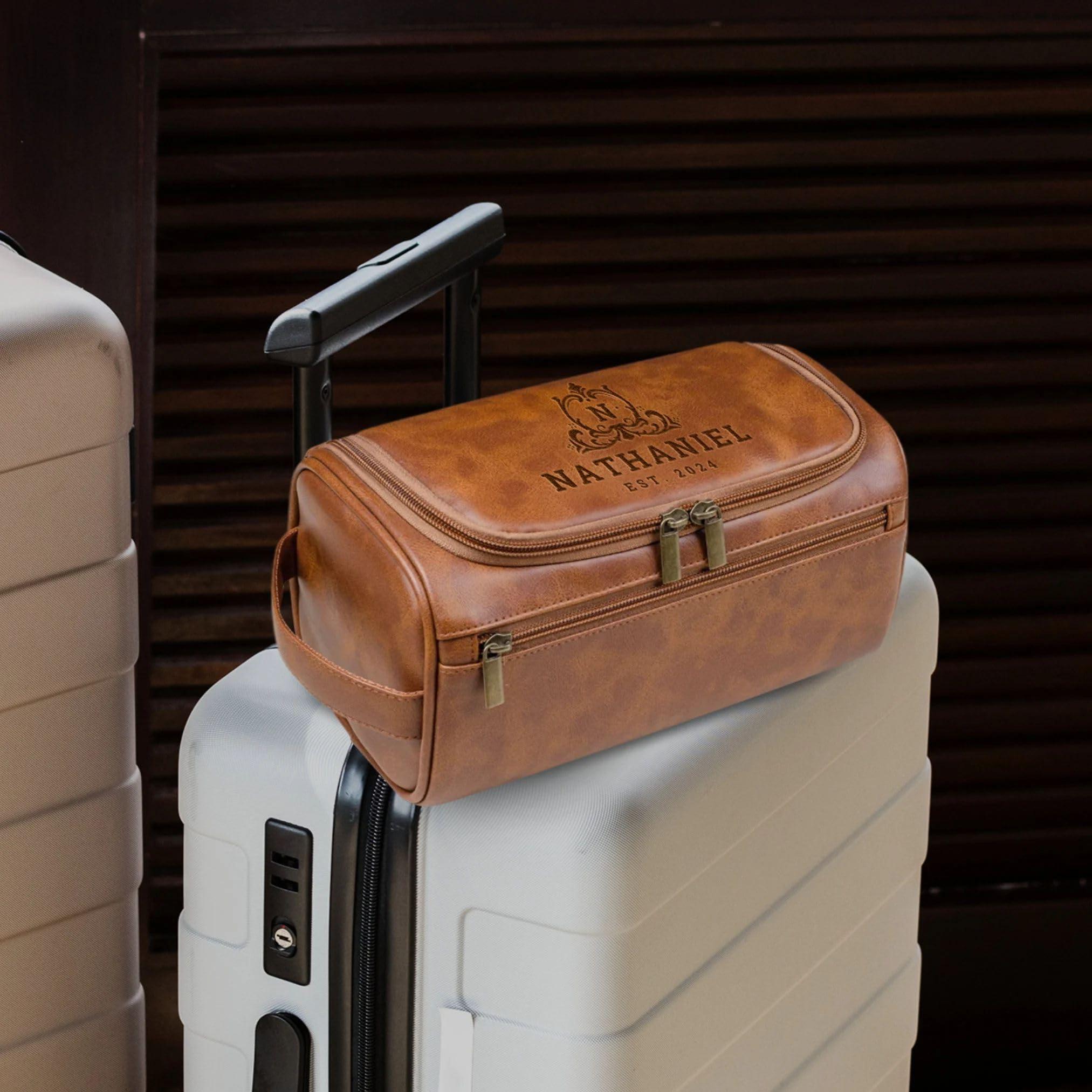 BOWIPOR BOWIPOR Personalized Toiletry Bag,Groomsman Gift,Engraved Dopp Kit,Custom Leather Travel Bag,Best Man Gift,Men\'s Leather Accessory